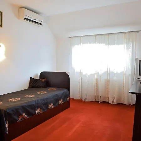 Hotel Trio